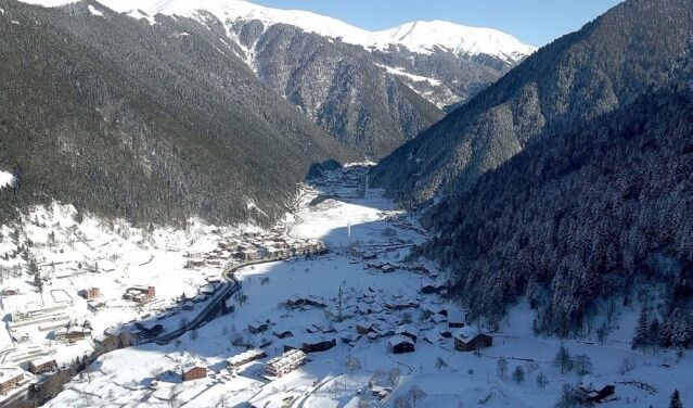 Uzungöl buz tuttu