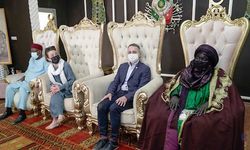İsviçre Cumhurbaşkanına Nijer'de Osmanlı tuğrası altında karşılama