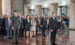 Hekimler 1 Ekim Ulusal Muayenehane Hekimleri Günü vesilesiyle Anıtkabir’i Ziyaret Etti!