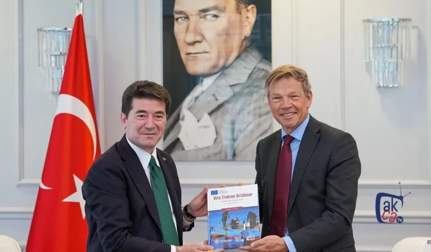 Ahmet Kaya, Hollanda'nın Ankara Büyükelçisi Wijnands’ı makamında ağırladı.